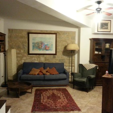 La Cueva Apartment อังโกนา ห้อง รูปภาพ